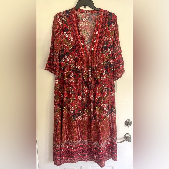 JODIFL Dresses & Skirts - Jodifl V-neck Floral Midi Dress 3/4 Sleeve Side Skirs Bohemian Size Large